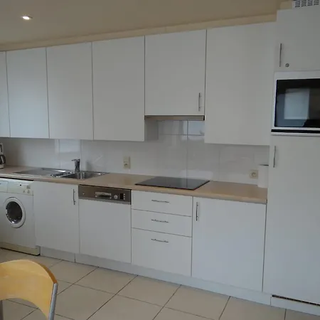 Lighthouse View In Nieuwpoort, Cleaning Included Apartment