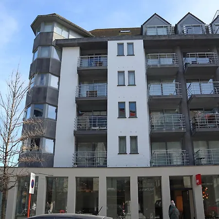 Lighthouse View In Nieuwpoort, Cleaning Included Apartment Nieuwpoort